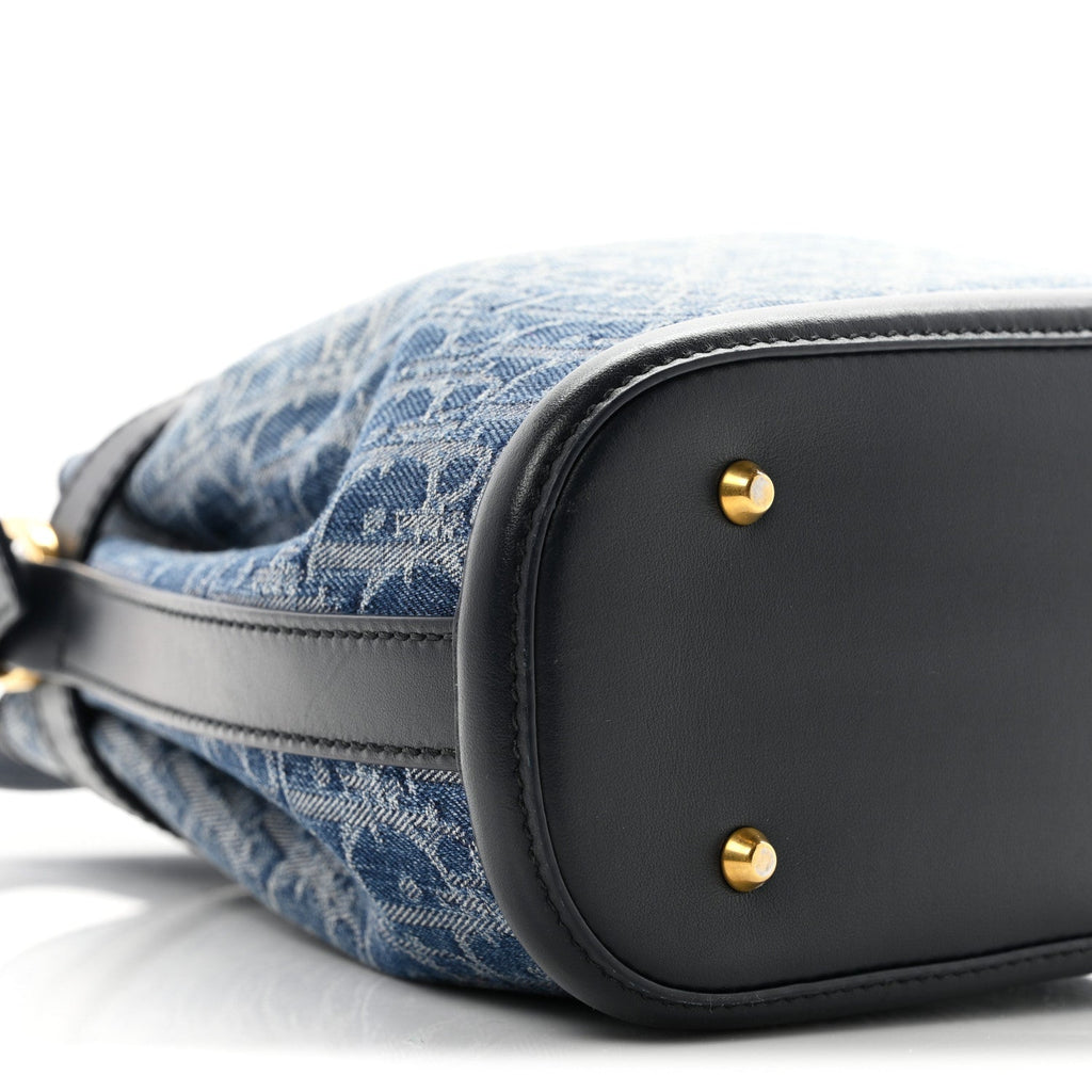 Denim Oblique Jacquard Medium C'est Chain Bucket Bag Denim Blue AT My store