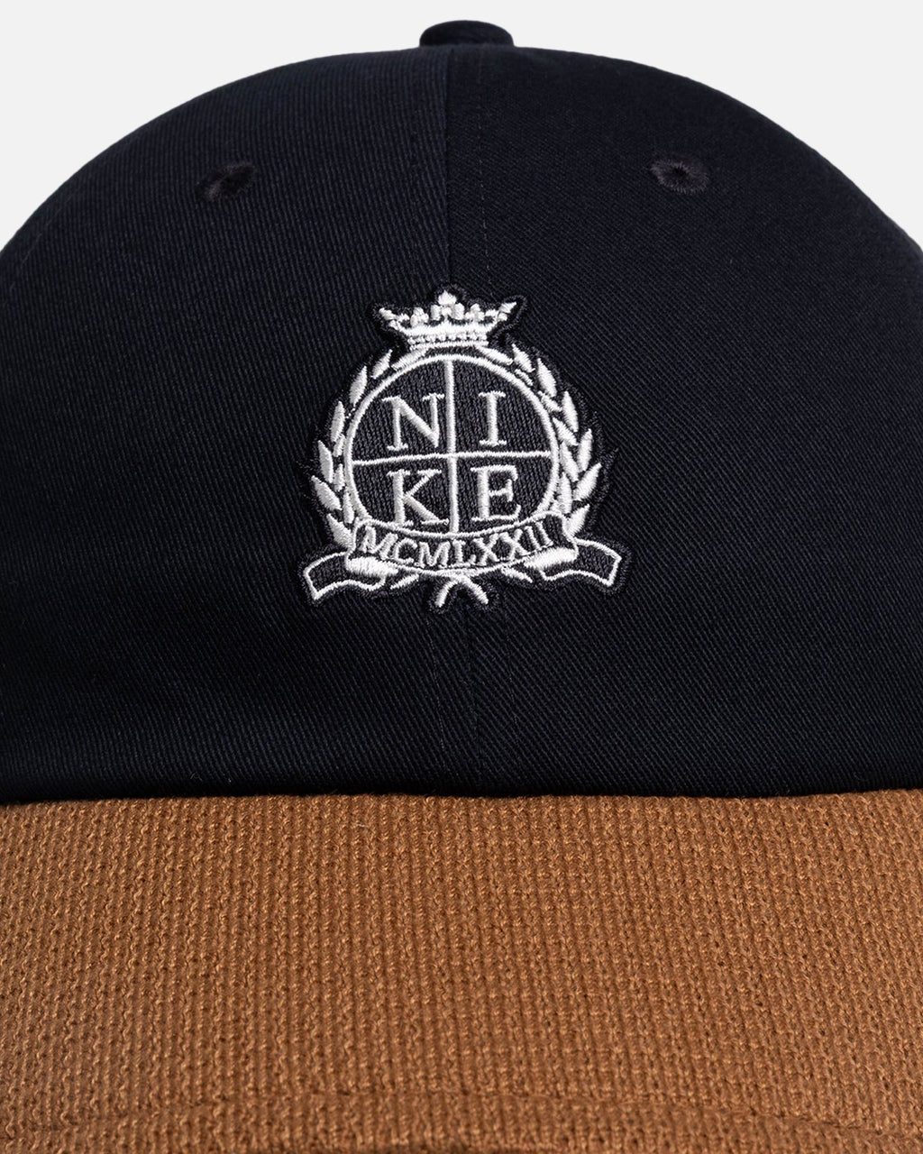 Top Seller Nike Club Unstructured Knit Strapback Cap Black/Brown