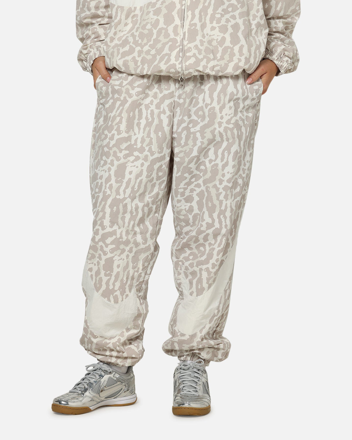 Top Seller Nike Women's Sportswear Woven Printed Pants Leopard/White