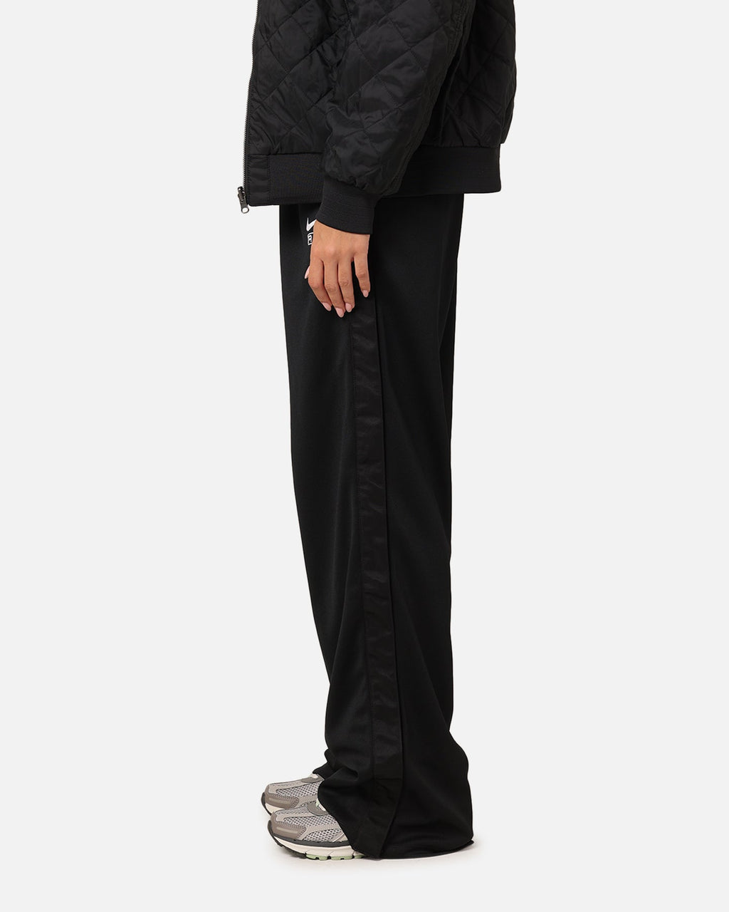 Top Seller Nike Women's Sportswear Air Mid-Rise Breakaway Pants Black/White