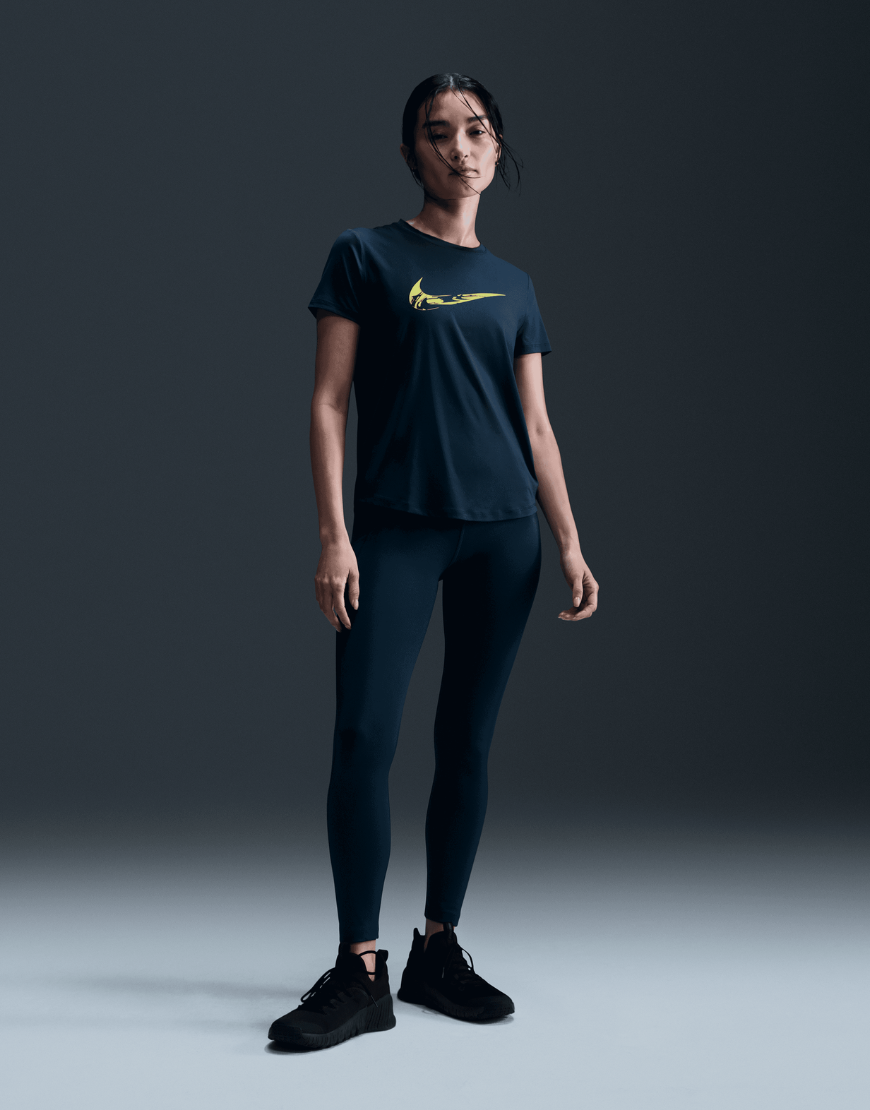 Top Seller Women's Dri-FIT Short-Sleeve Graphic Top :Armoury Navy