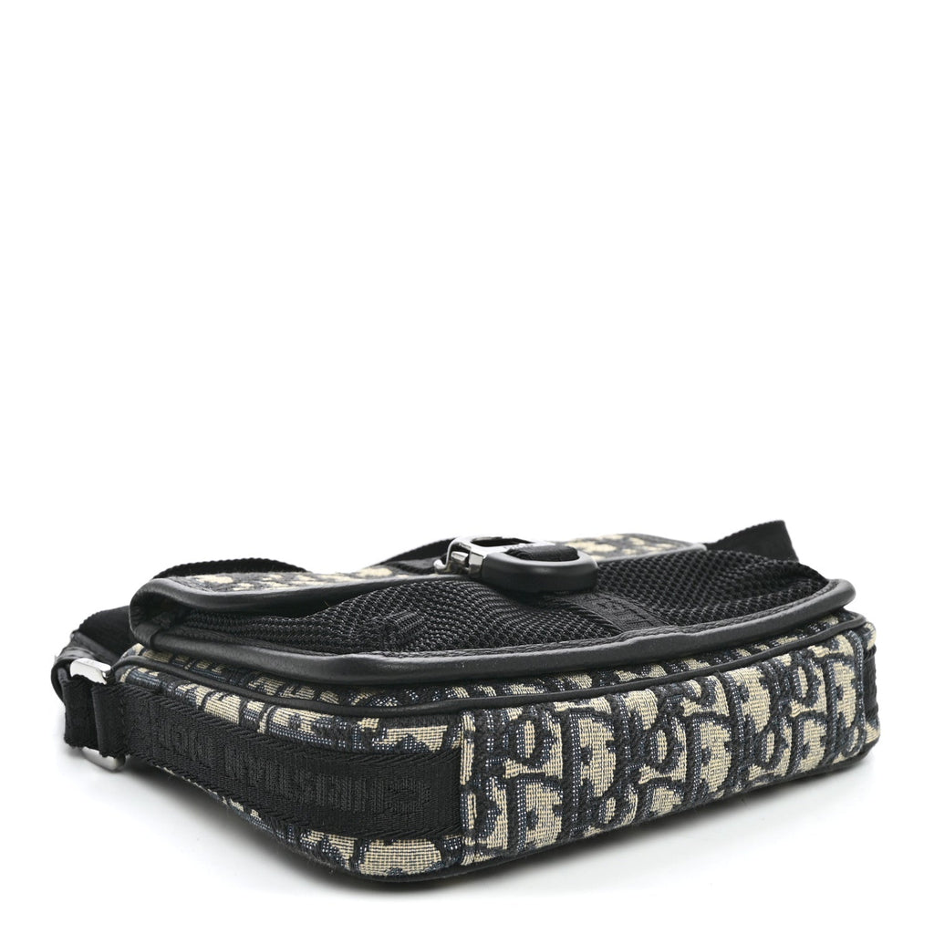 Oblique Jacquard Dior 8 Pouch With Strap Blue Black AT My store