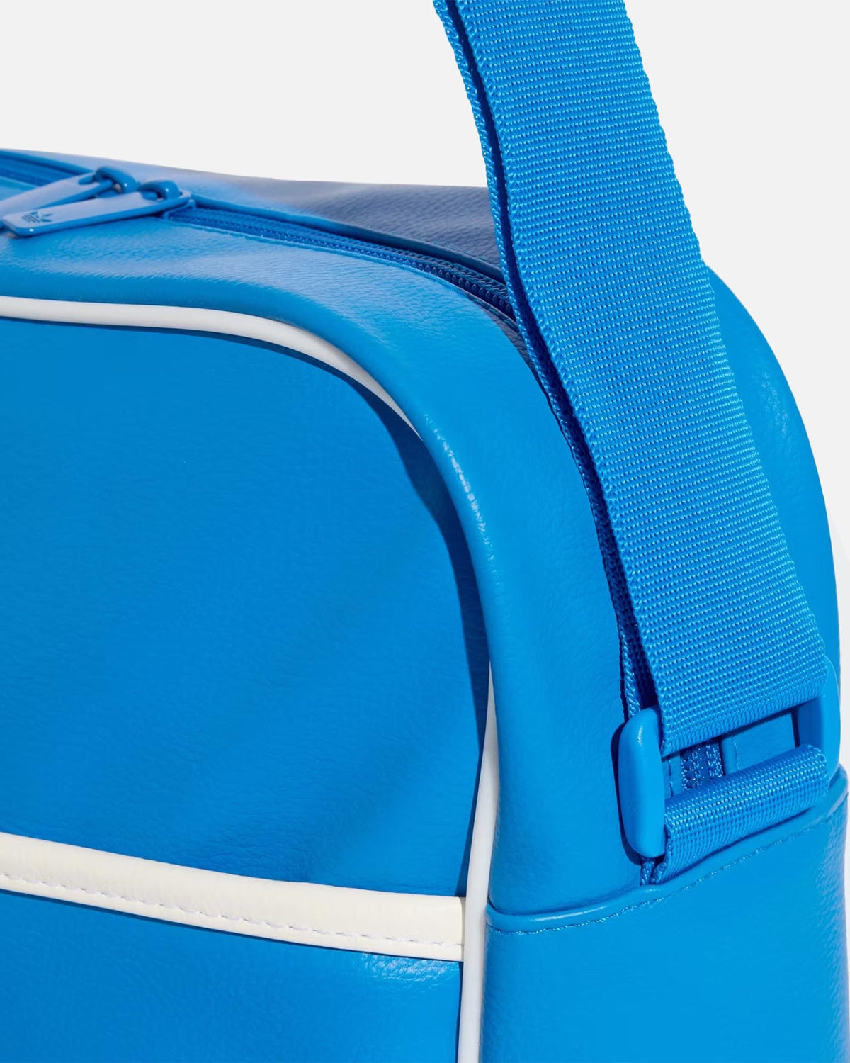 Best-Selling Adidas X Mercedes AMG Petronas Formula 1 Team Blue Wonder Bag Bluebird