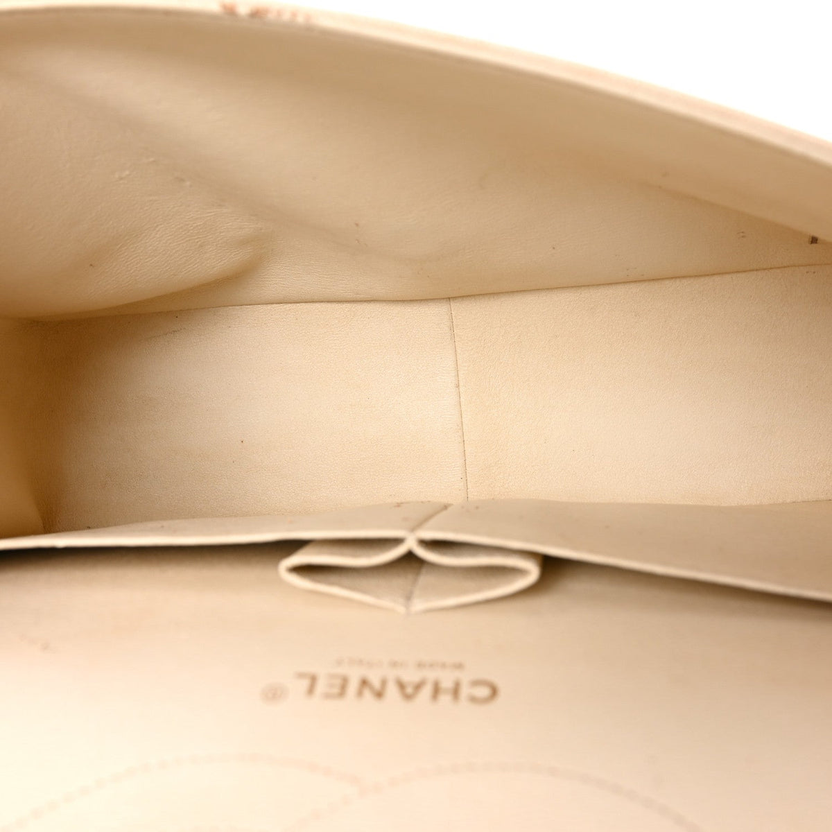Caviar Quilted Jumbo Double Flap Beige Clair At My store