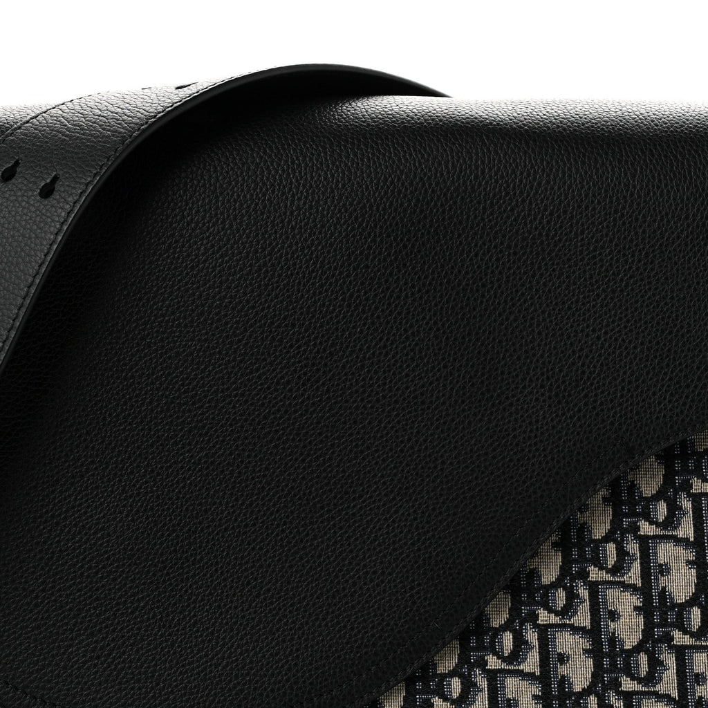 Grained Calfskin Oblique Large Saddle Messenger Black AT My store