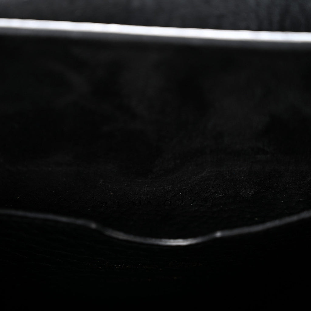 Grained Calfskin Large Bobby Flap Black AT My store