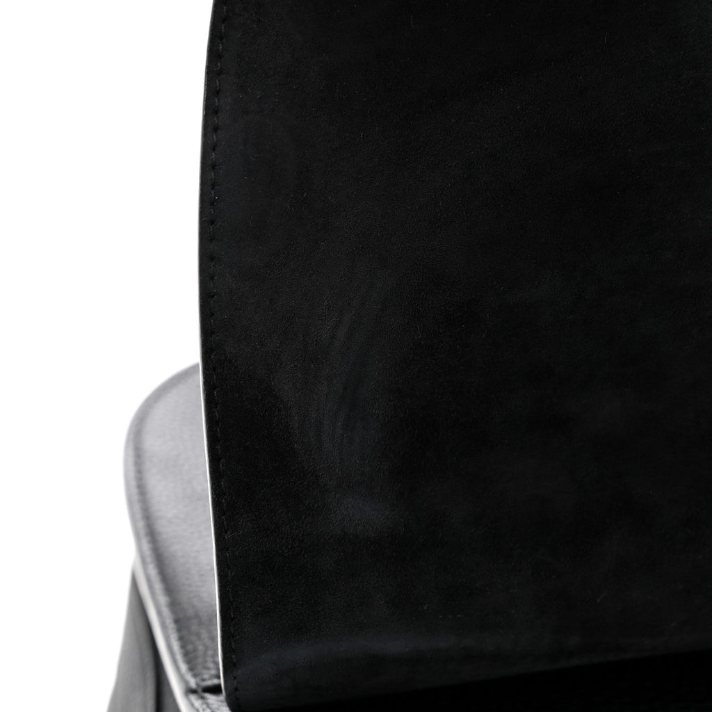 Grained Calfskin Large Bobby Flap Black AT My store
