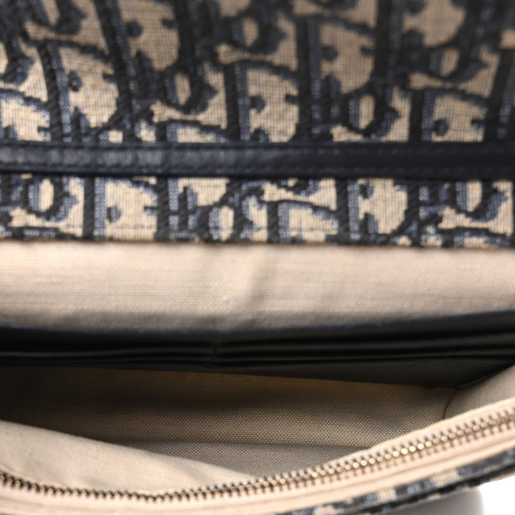 Oblique Saddle Chain Pouch Blue AT My store