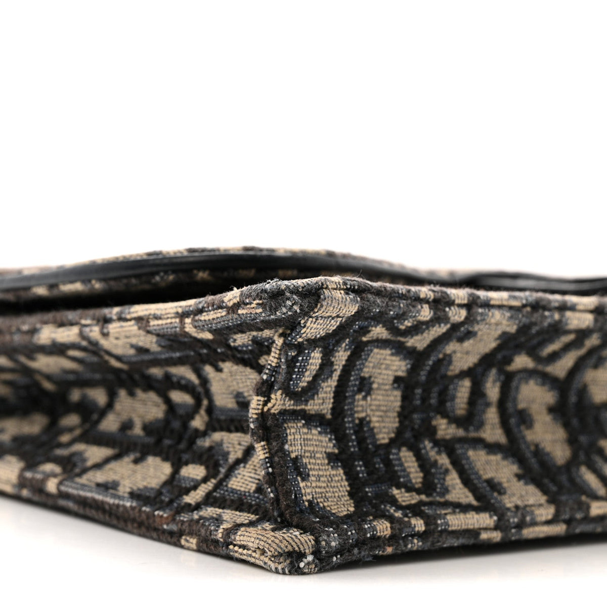 Oblique Saddle Chain Pouch Blue AT My store