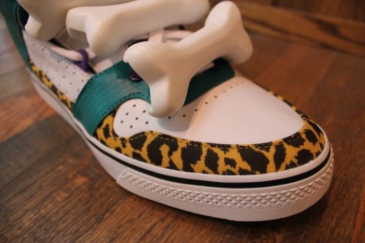 adidas JS Bones Jeremy Scott Flintstones dealsale365