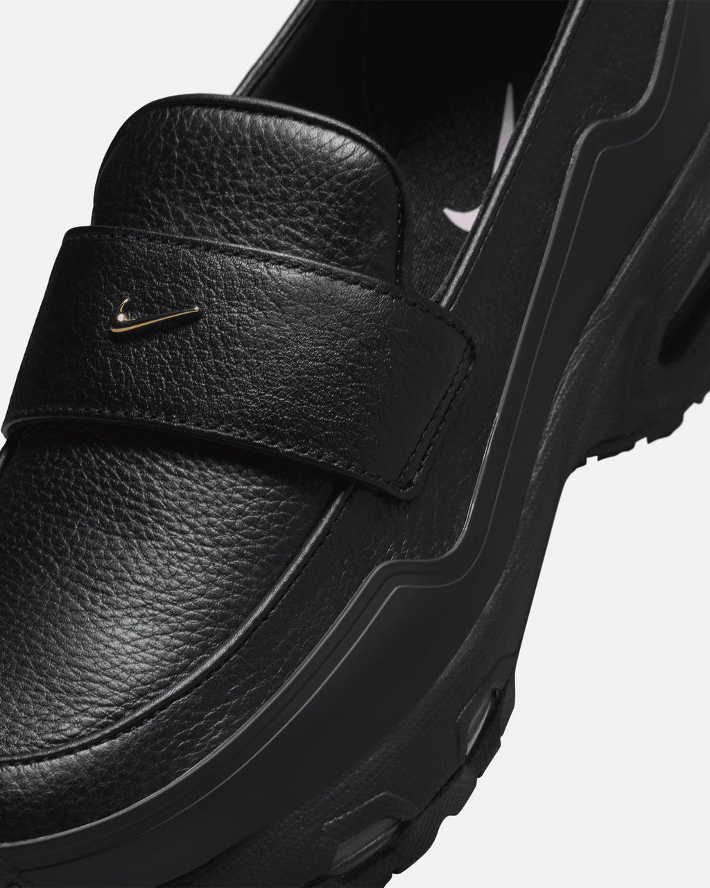Top Seller Nike Women's Air Max Phenomena Black/Metallic