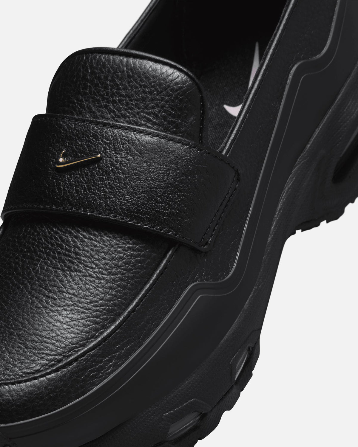 Top Seller Nike Women's Air Max Phenomena Black/Metallic