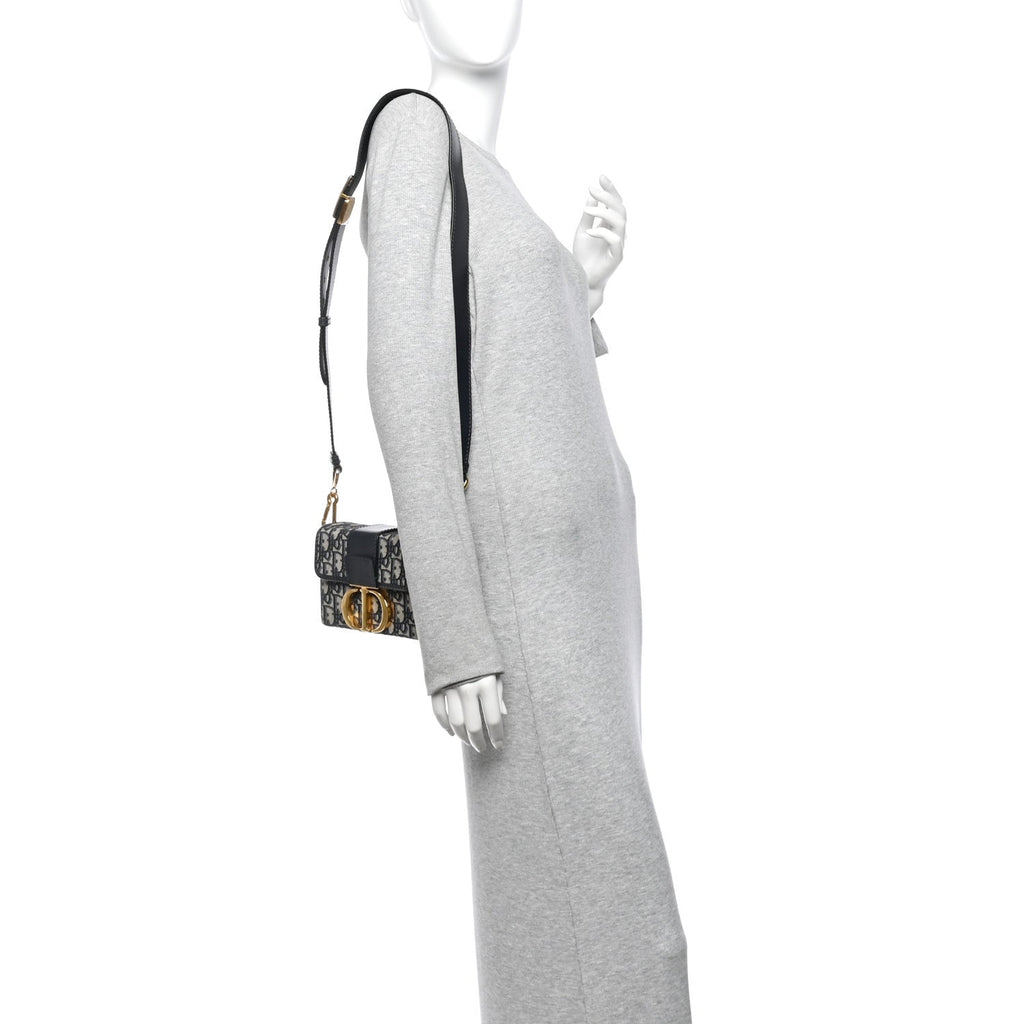 Oblique 30 Montaigne Box Bag Blue AT My store