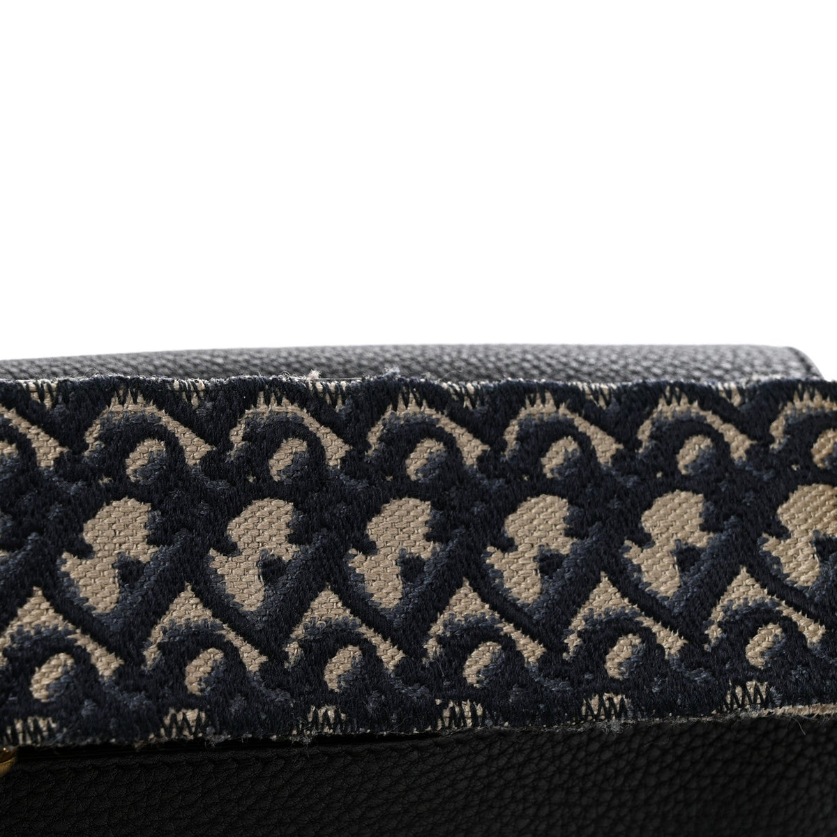 Grained Calfskin Large Bobby Flap Black AT My store
