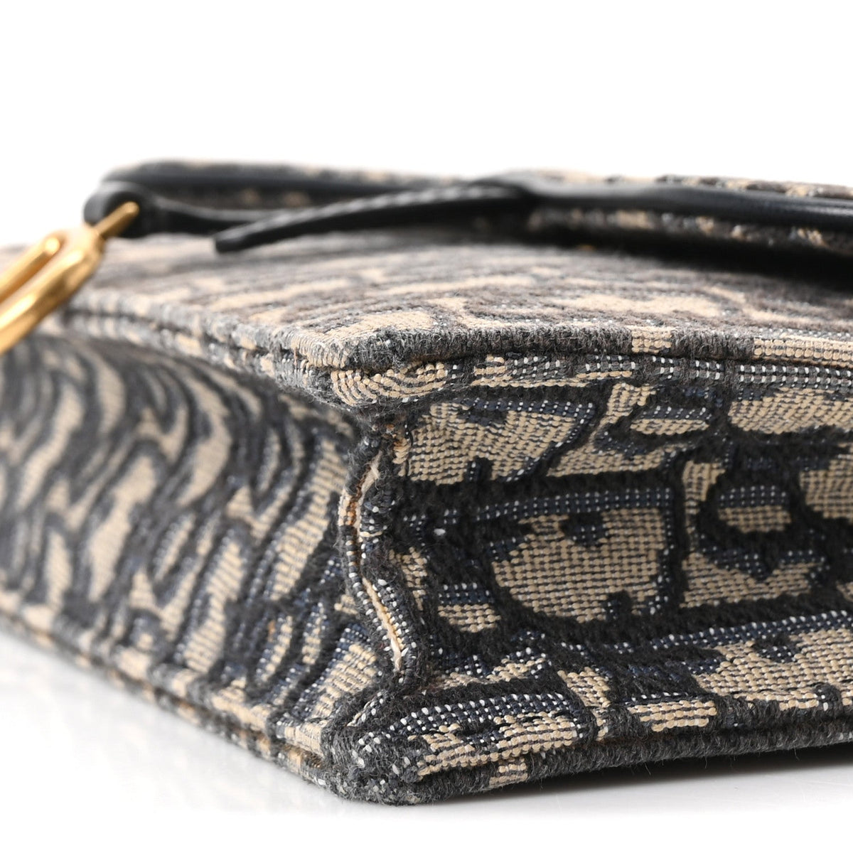 Oblique Saddle Chain Pouch Blue AT My store