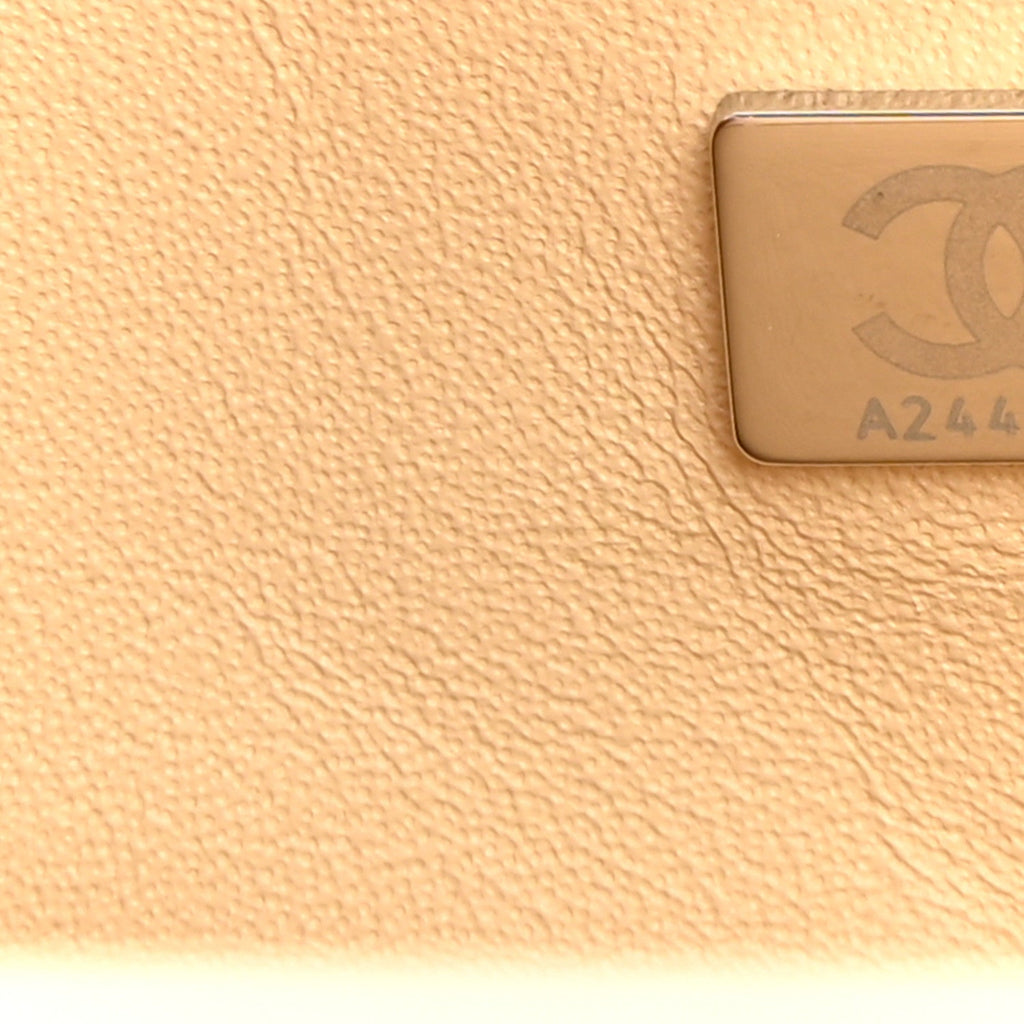 Caviar Quilted Medium Double Flap Beige At My store
