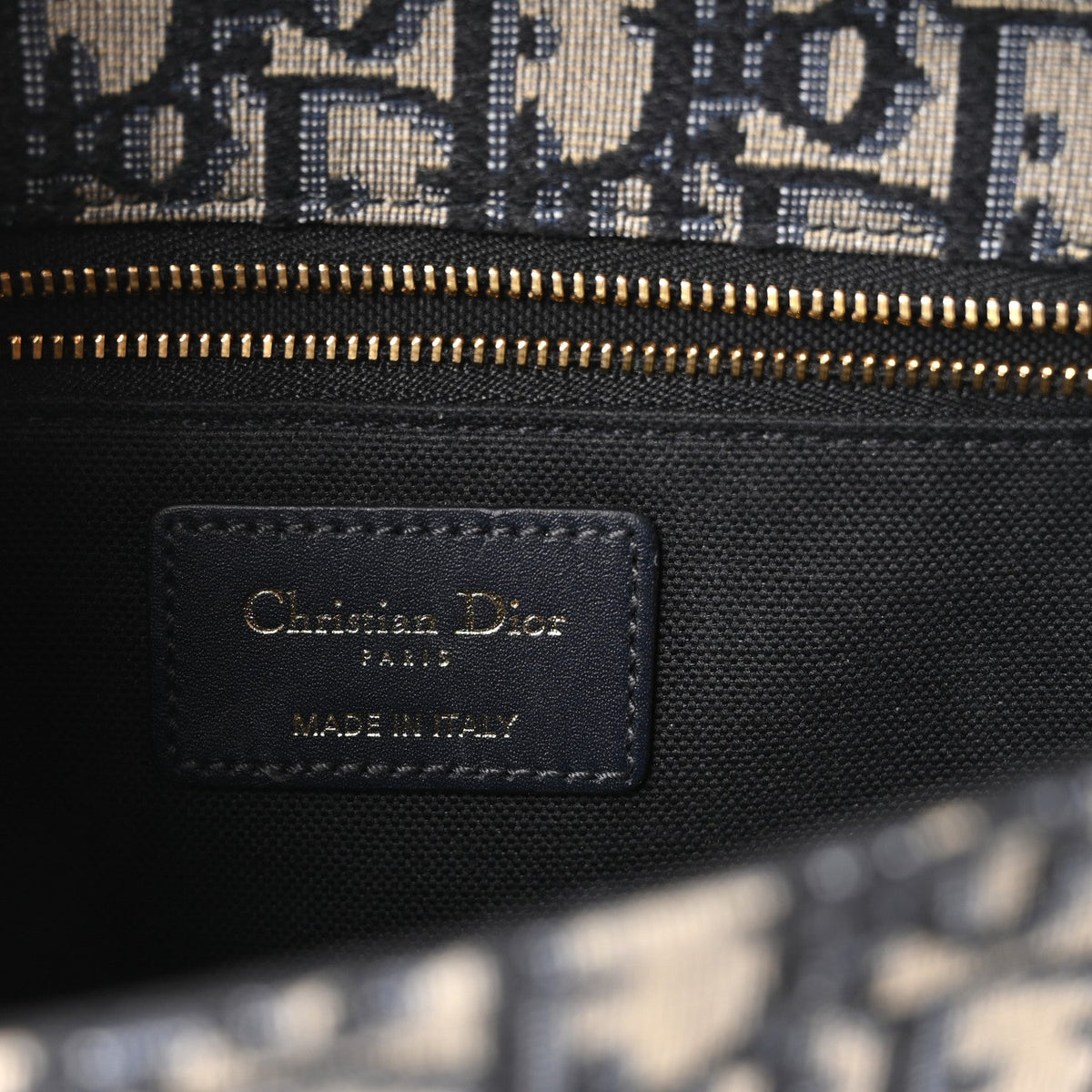 Oblique 30 Montaigne Flap Bag Blue AT My store