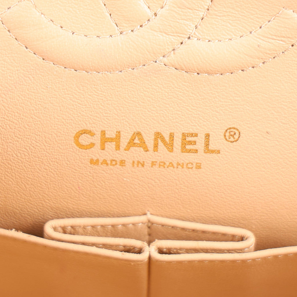 Caviar Quilted Medium Double Flap Beige At My store