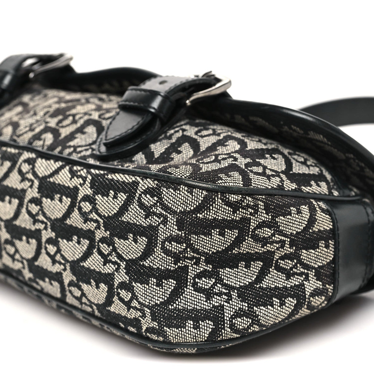 Monogram Messenger Black AT My store