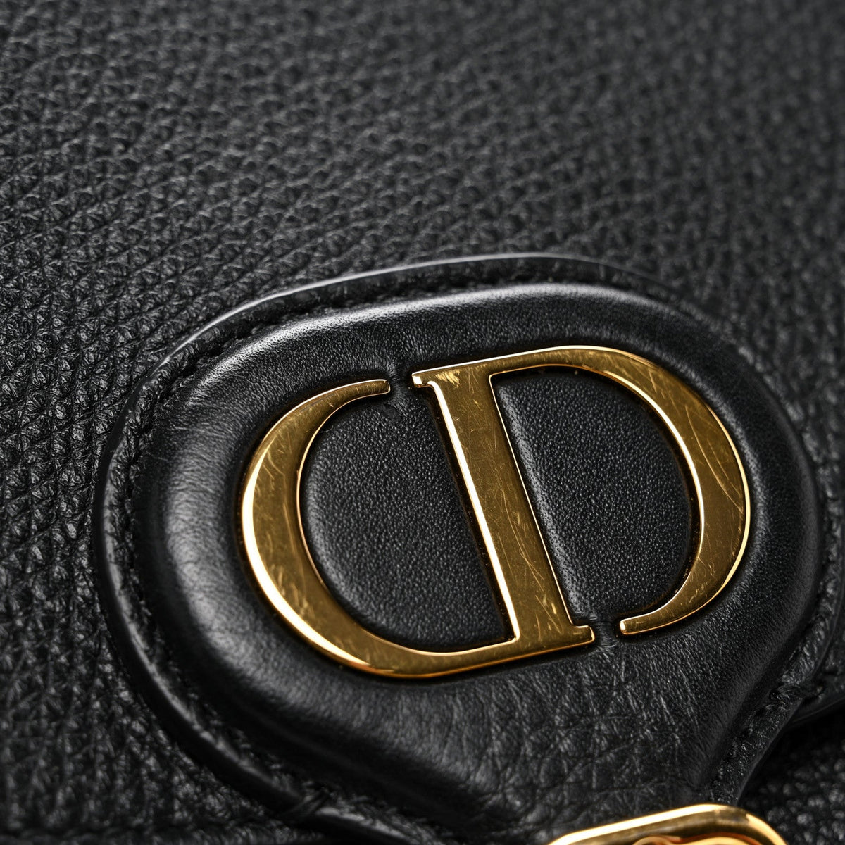 Grained Calfskin Medium Bobby Flap Black AT My store