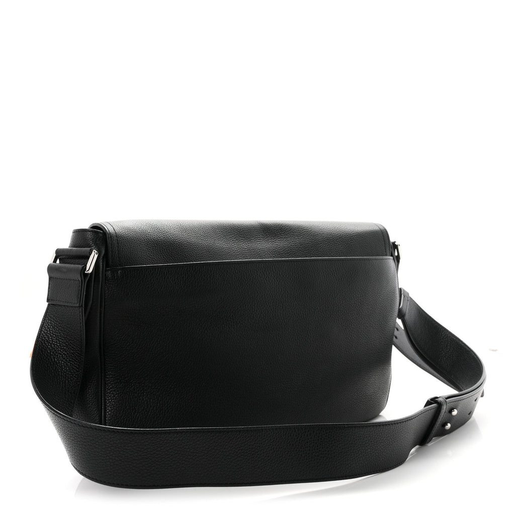 Grained Calfskin Saddle Messenger Bag Black AT My store