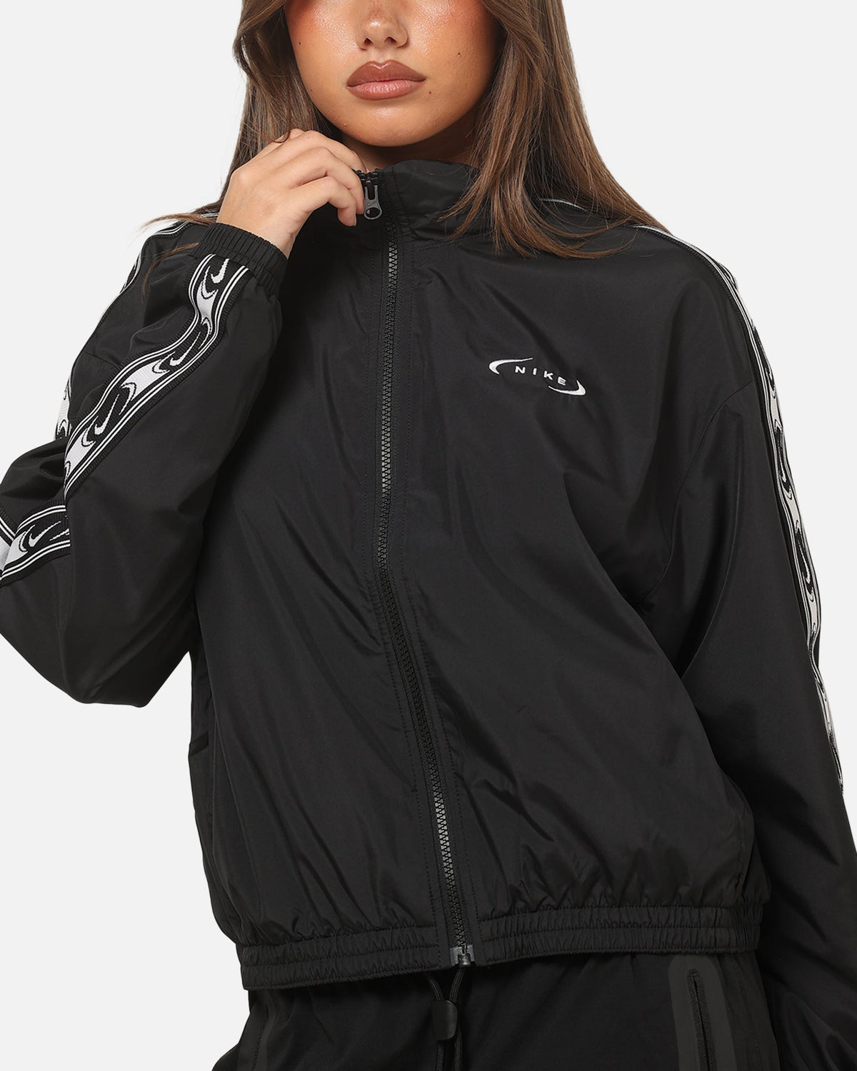 Top Seller Nike Women's Sportswear Classic Loose Woven Jacket Black/Sail