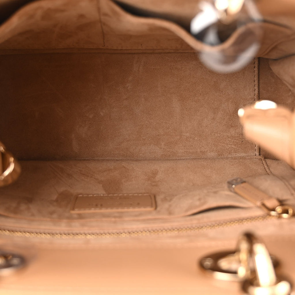 Calfskin Cannage Small The Lady 95.22 Beige AT My store