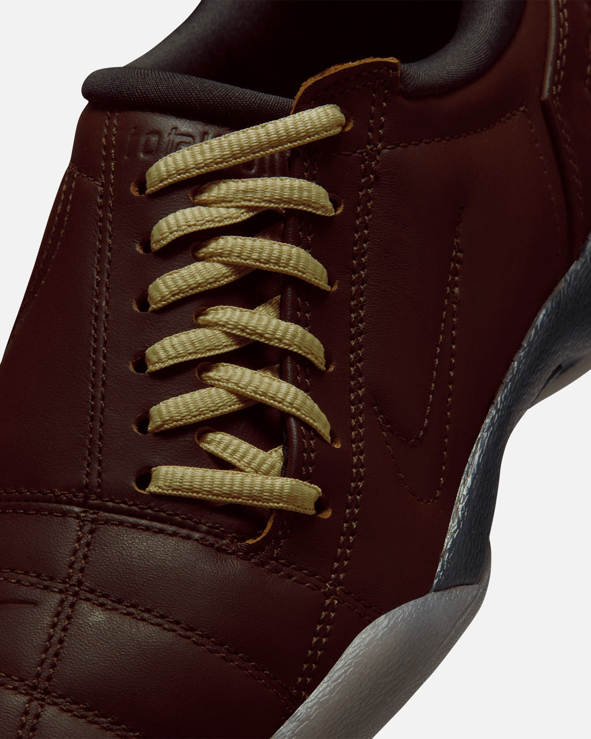 Top Seller Nike Women's Total 90 SE Baroque Brown
