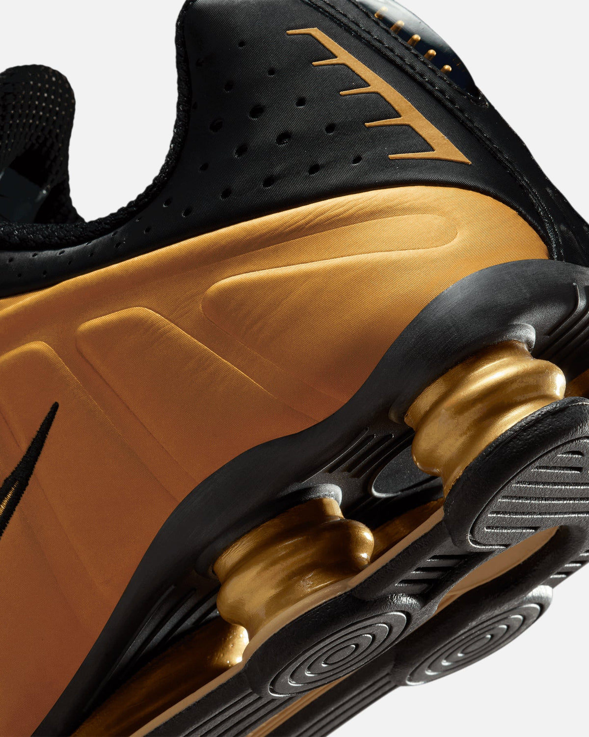Top Seller Nike Shox R4 Gold