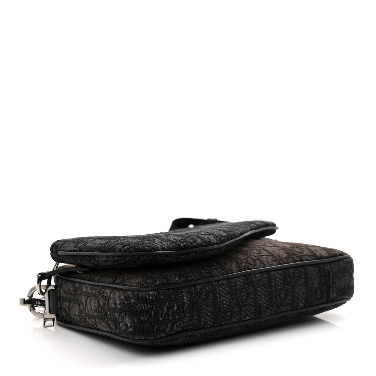 Oblique Saddle Triple Pouch Black AT My store