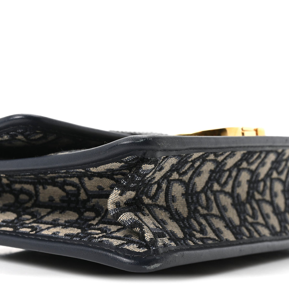 Oblique 30 Montaigne Flap Bag Blue AT My store