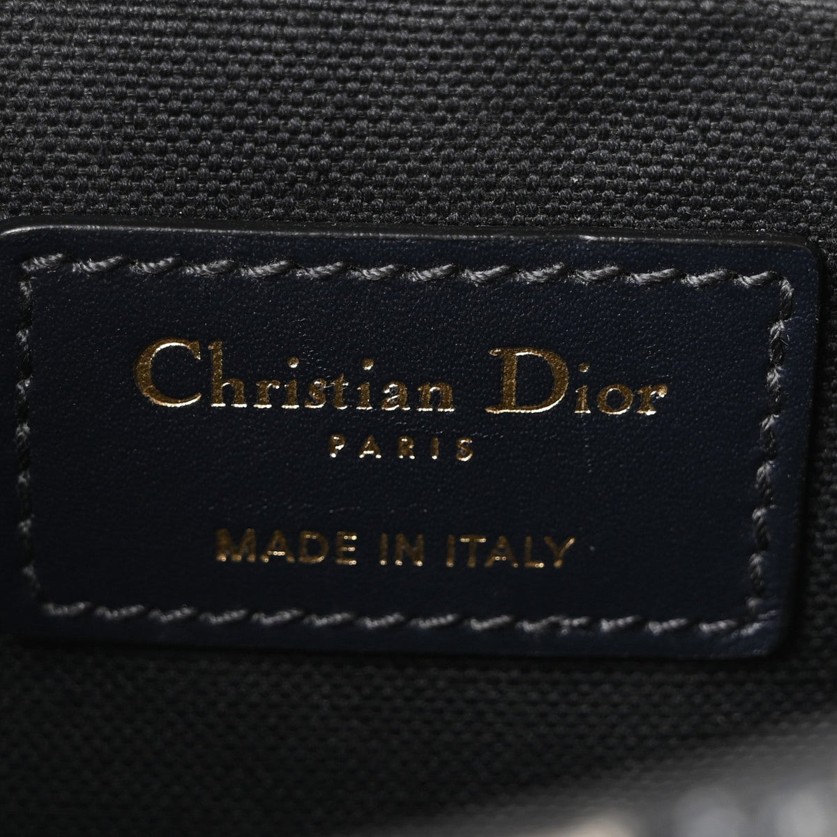 Oblique 30 Montaigne Box Bag Blue AT My store