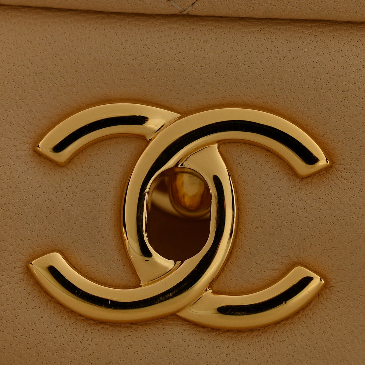 Lambskin Quilted Jumbo Double Flap Light Beige At My store
