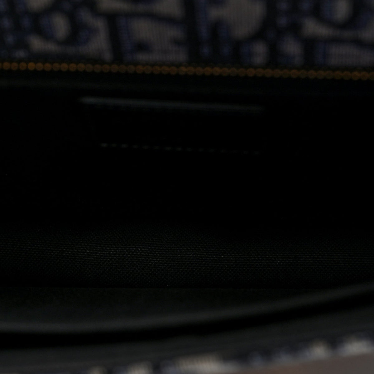 Oblique 30 Montaigne Flap Bag Blue AT My store