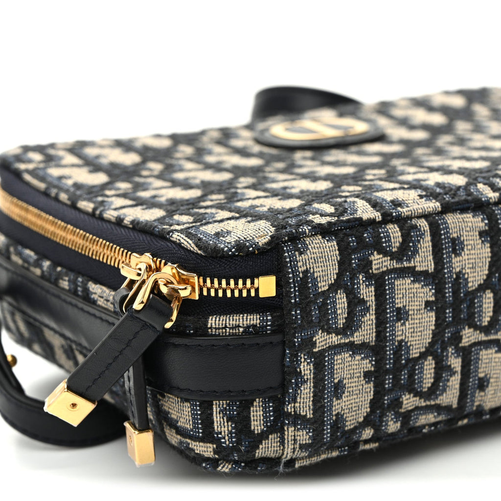 Oblique 30 Montaigne Top Handle Box Bag Blue AT My store