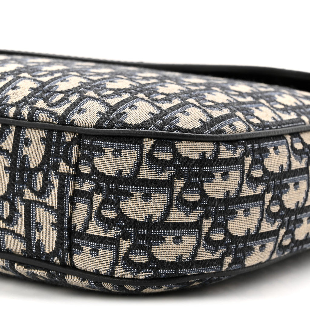 Grained Calfskin Oblique Saddle Messenger Black AT My store