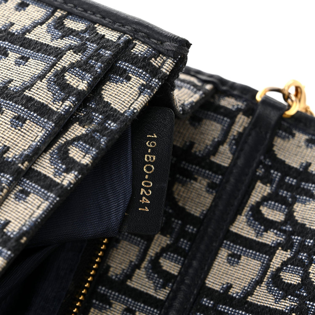 Oblique 30 Montaigne 2-In-1 Pouch Blue AT My store