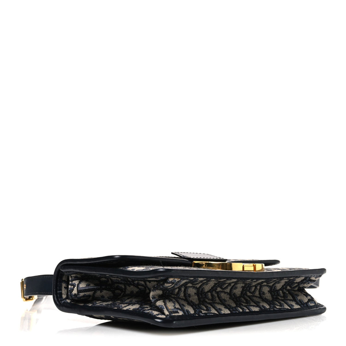 Oblique 30 Montaigne Flap Bag Blue AT My store