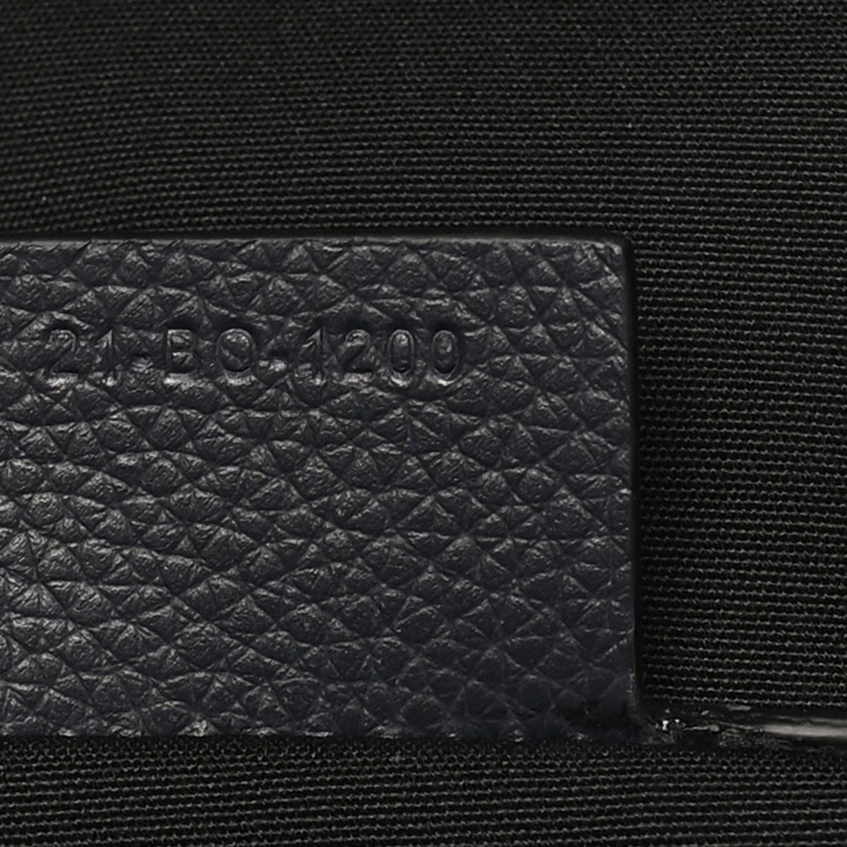 X SHAWN STUSSY Grained Calfskin Ox Head Crossbody Backpack Navy Blue AT My store