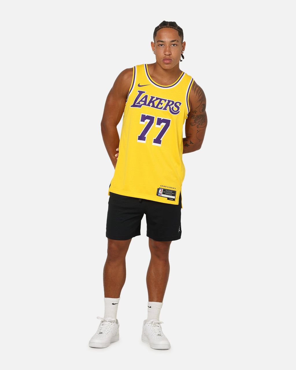 Top Seller Nike Luka Doncic Los Angeles Lakers #77 Icon Edition 2022/23 Nike Dri-Fit NBA Swingman Jersey Amarillo/Doncic