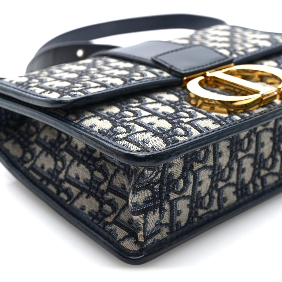 Oblique 30 Montaigne Flap Bag Blue AT My store