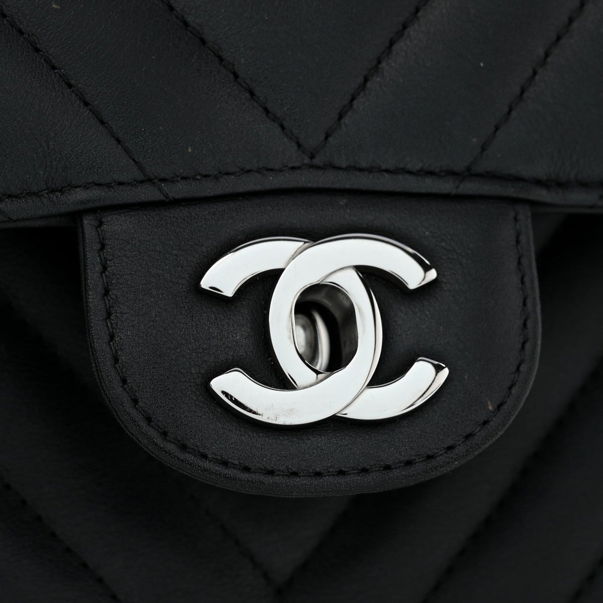 Lambskin Chevron Quilted Medium Double Flap Black At My store