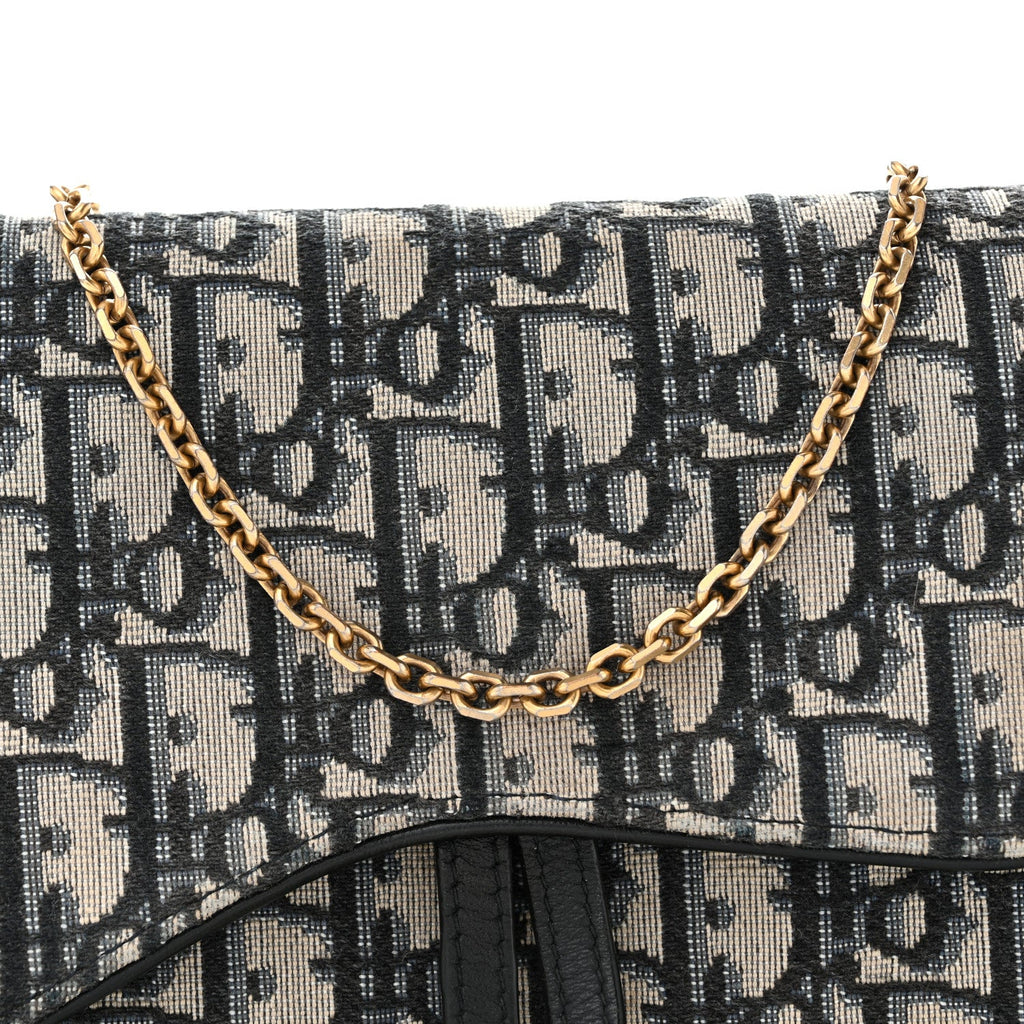 Oblique Saddle Chain Pouch Blue AT My store