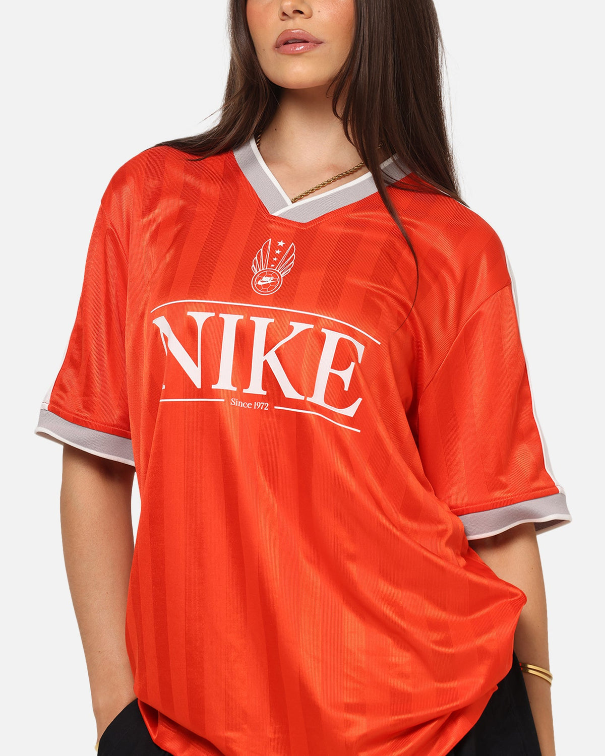 Top Seller Nike Women's Sportswear V-Neck Jersey T-Shirt Picante Red/Sail