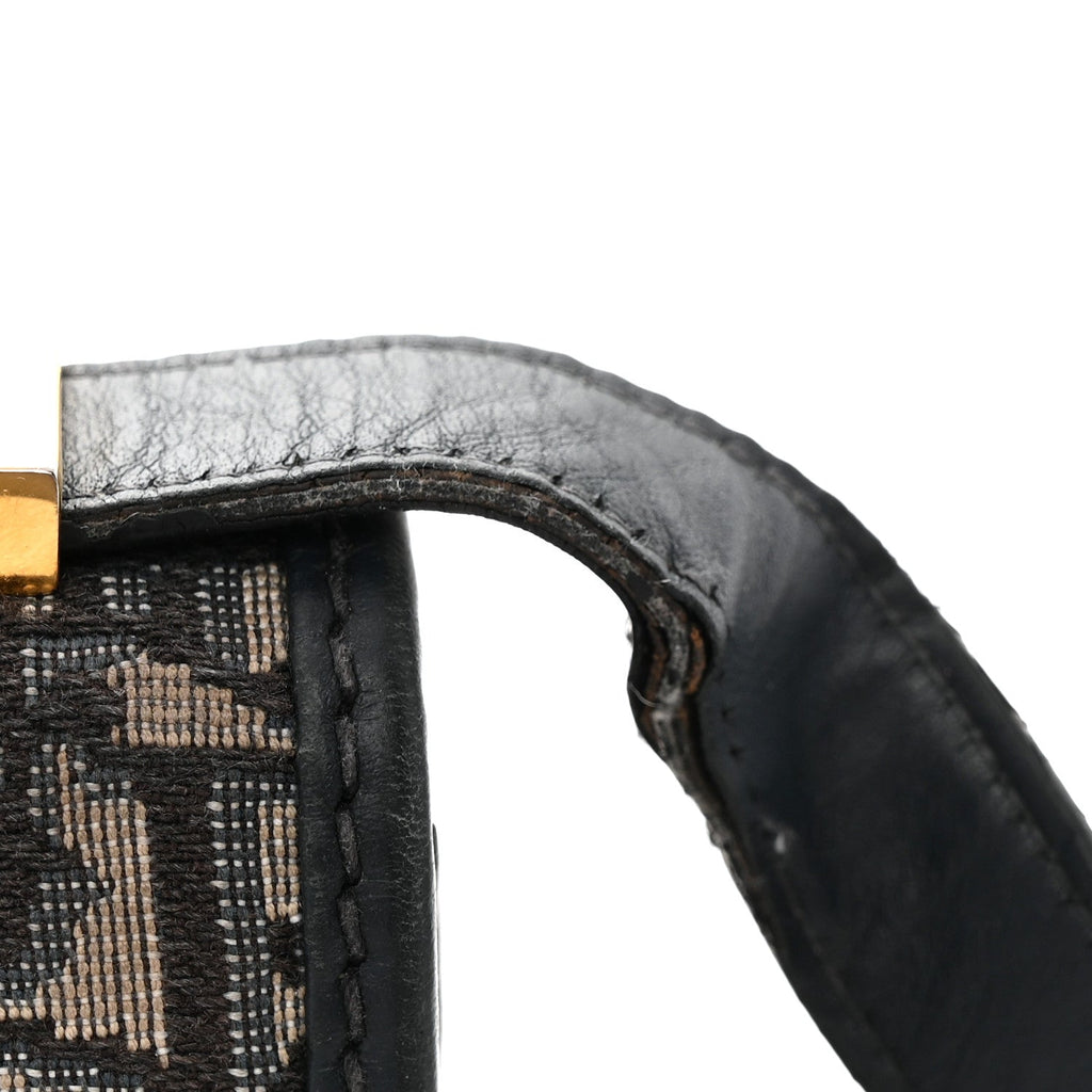 Oblique 30 Montaigne Flap Bag Blue AT My store