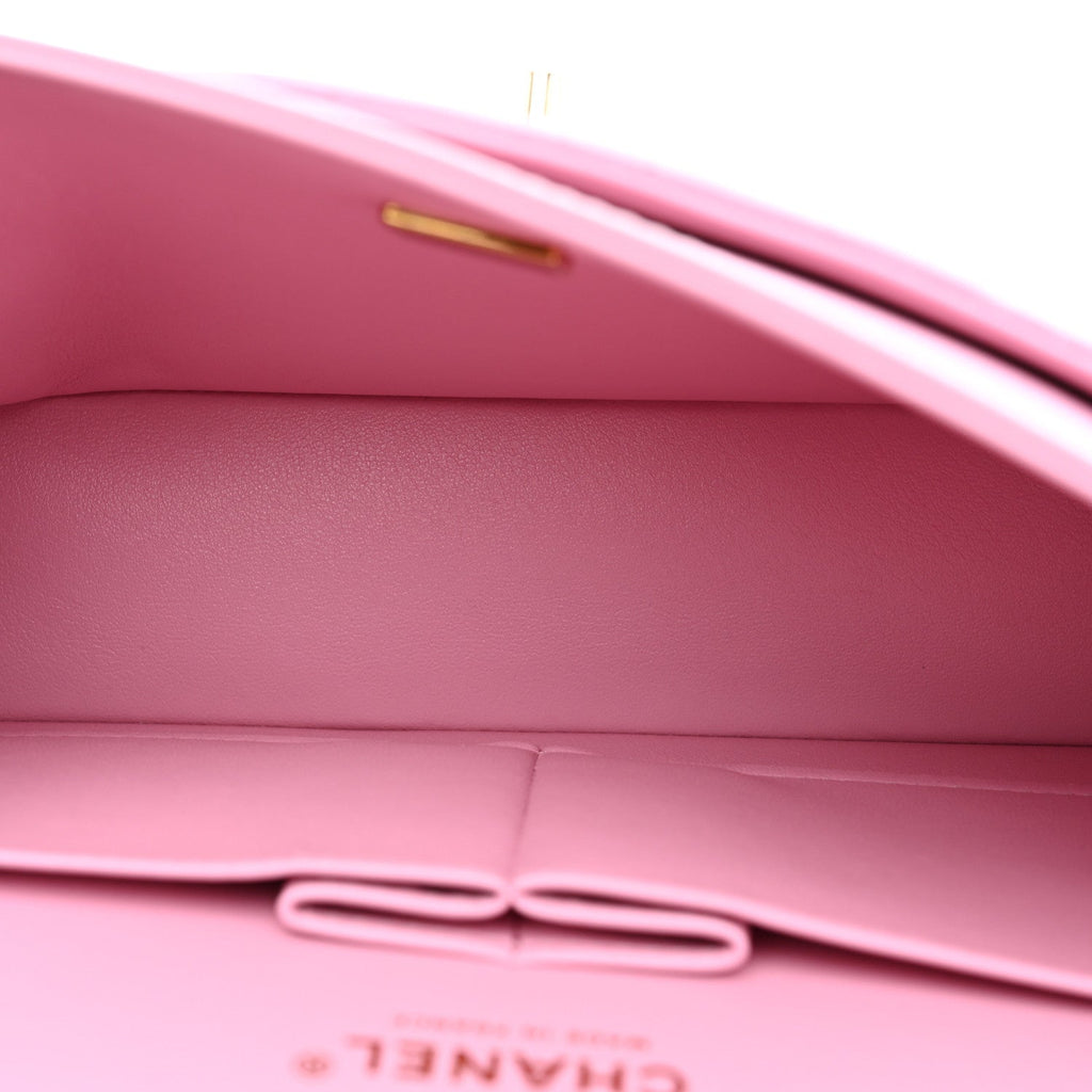 Caviar Quilted Medium Double Flap Light Pink At My store