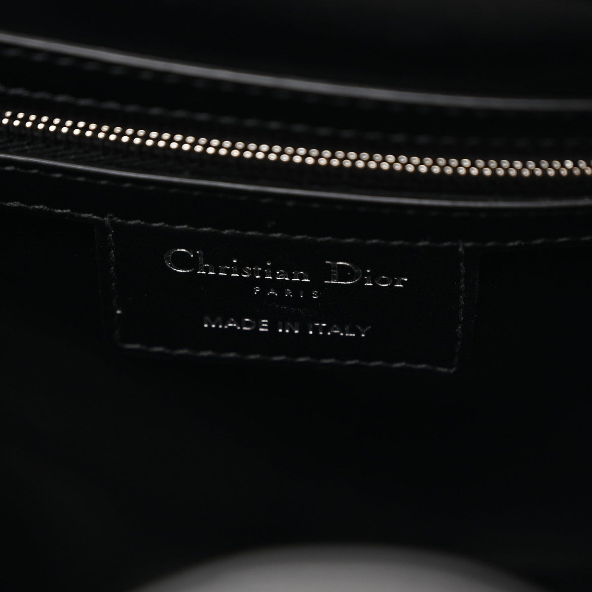 Crinkled Calfskin Macrocannage Medium D-Motion Bag Black AT My store