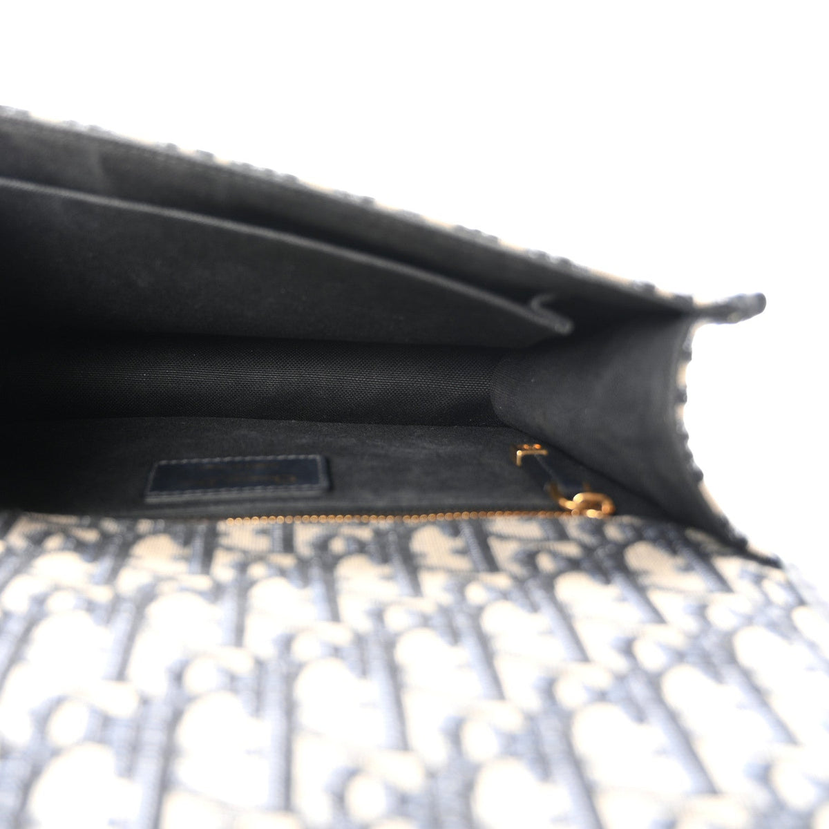 Oblique 30 Montaigne Flap Bag Blue AT My store