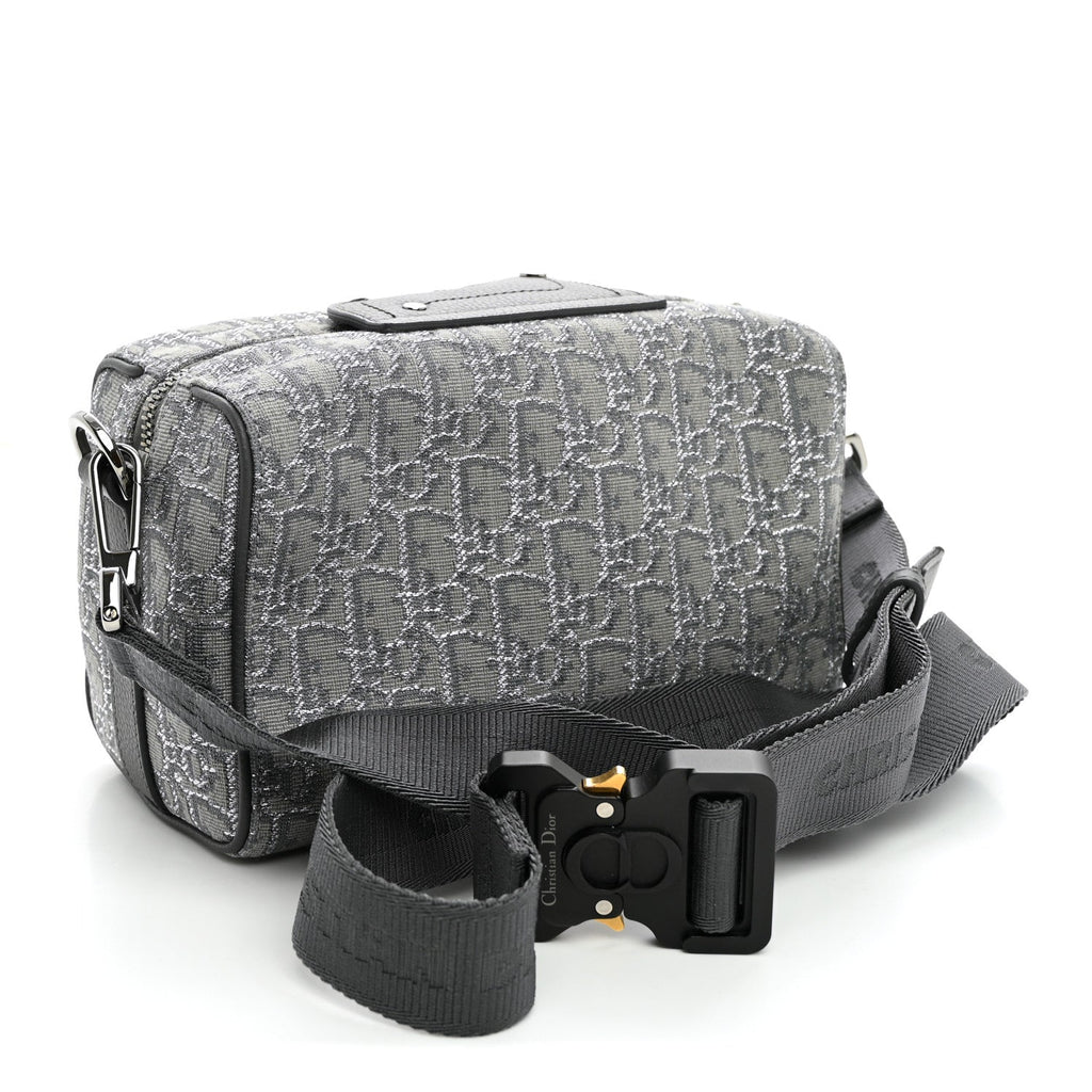 Oblique Jacquard Lingot 22 Bag Silver AT My store
