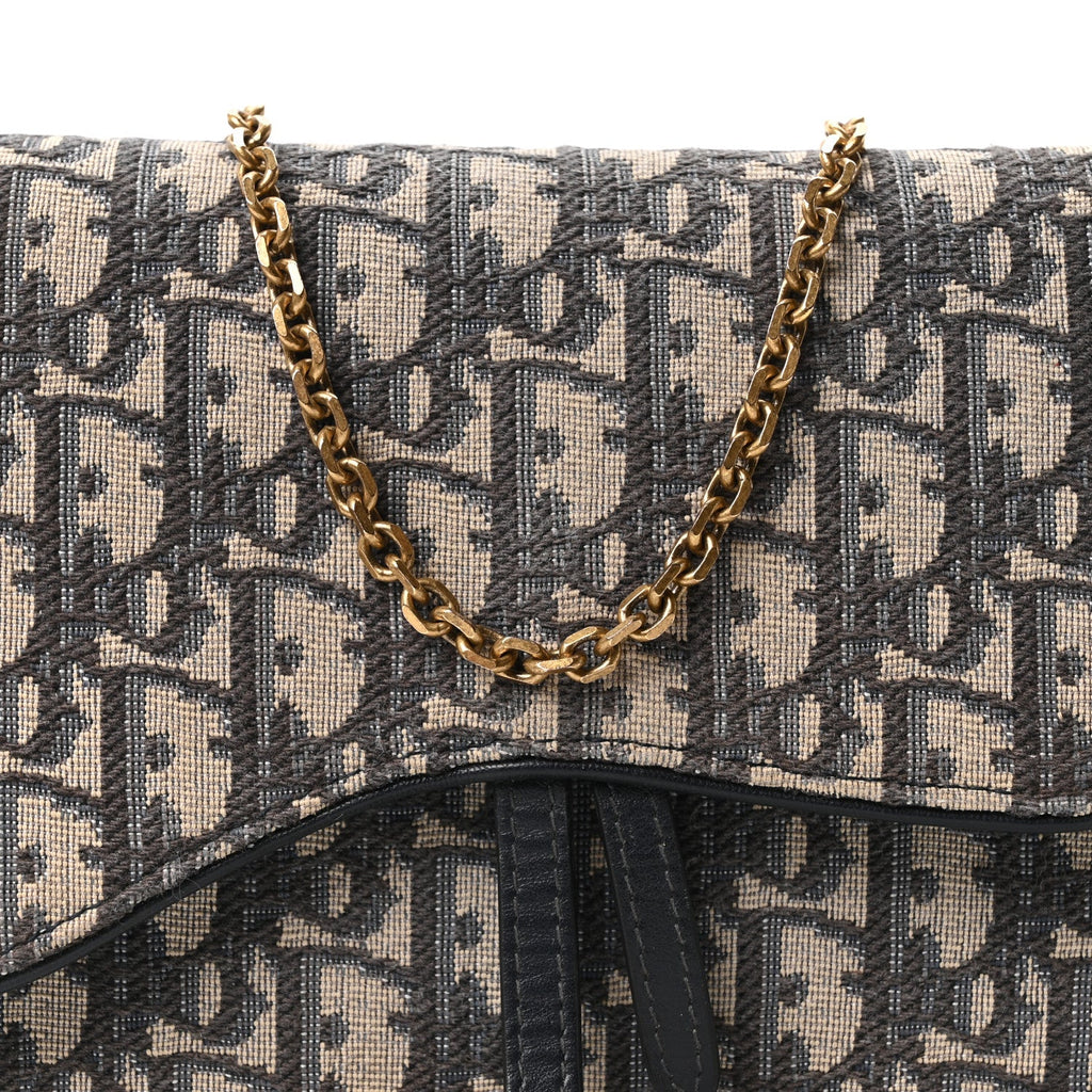 Oblique Saddle Chain Pouch Blue AT My store